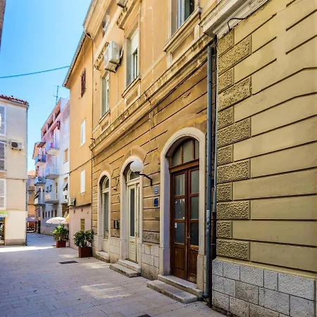 Divinity's Reach - Old Town Center Gasthof Zadar