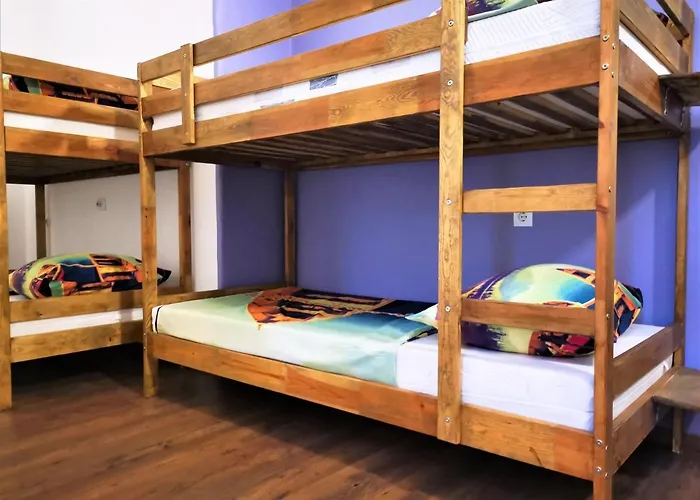 Guest house Divinity's Reach - Old Town Center 4*